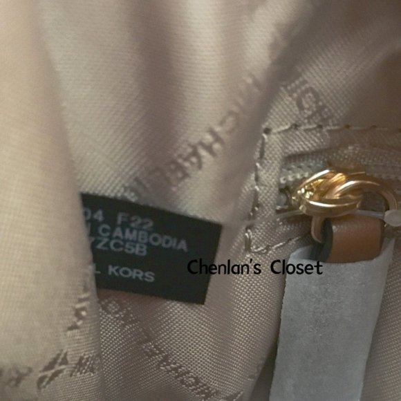 NWT Michael Kors Tote - Picture 6 of 8